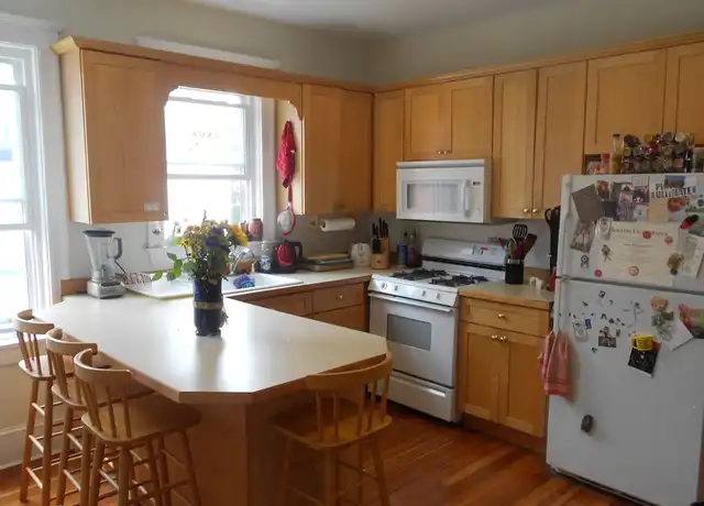 Property at 5 Newton St #2, Cambridge, MA, 02139, 3 beds, 2 baths, [object Object]