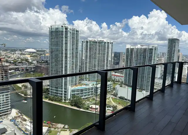 Property at 68 SE 6th St #3204, Miami, FL, 33131, 3 beds, 3.5 baths, [object Object]