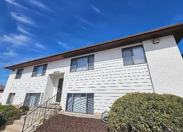 Property at 922 Boston Way, Coralville, IA, 52241, 2 beds, 1 bath, [object Object]
