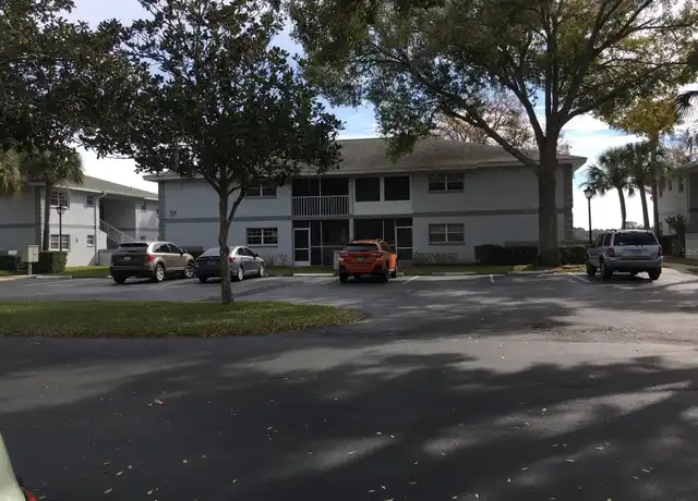 Property at 462 Fairways Cir Unit D102, Ocala, FL, 34472, 2 beds, 2 baths, [object Object]