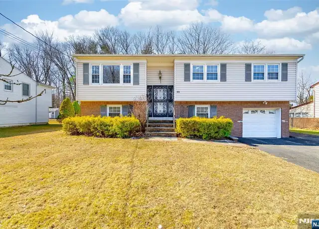 Property at 46 Karen Dr, Mahwah, NJ, 07430, 4 beds, 2.5 baths, [object Object]