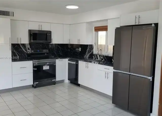 Property at 20415 Highland Lakes Blvd, Miami, FL, 33179, 3 beds, 2.5 baths, [object Object]