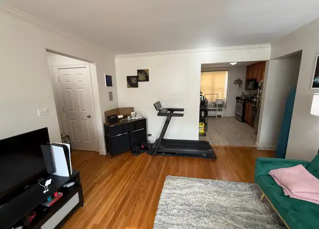 Property at 2950 W Arthur Ave Unit 2954-2E, Chicago, IL, 60645, 1 bed, 1 bath, [object Object]