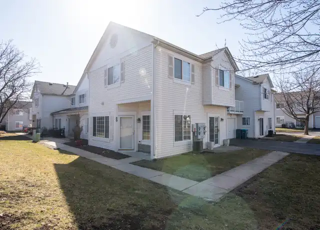Property at 89 Braxton Ln, Aurora, IL, 60504, 2 beds, 1.5 baths, [object Object]