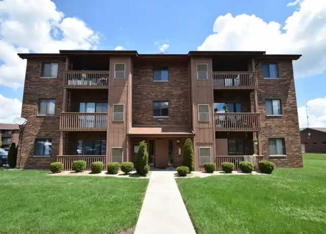 Property at 15824 Peggy Ln #5, Oak Forest, IL, 60452, 2 beds, 1.5 baths, [object Object]