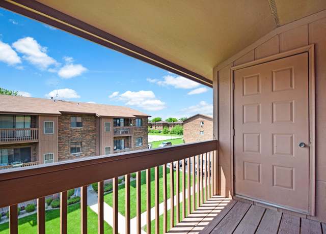 Photo of 15824 Peggy Ln #5, Oak Forest, IL 60452