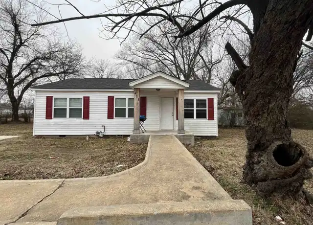 Property at 415 Carver Ave, Brownsville, TN, 38012, 3 beds, 2 baths, [object Object]