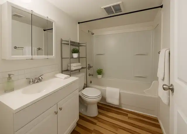 Property at 301 N I St Unit 5, Tacoma, WA, 98403, 1 bed, 1 bath, [object Object]