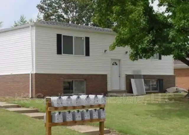 Property at 417 Joseph Dr Unit B, Fairview Heights, IL, 62208, 1 bed, 1 bath, [object Object]