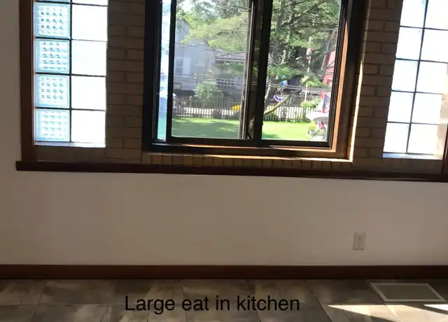 Property at 261 State Park Dr Unit 5, Bay City, MI, 48706, 2 beds, 1 bath, [object Object]