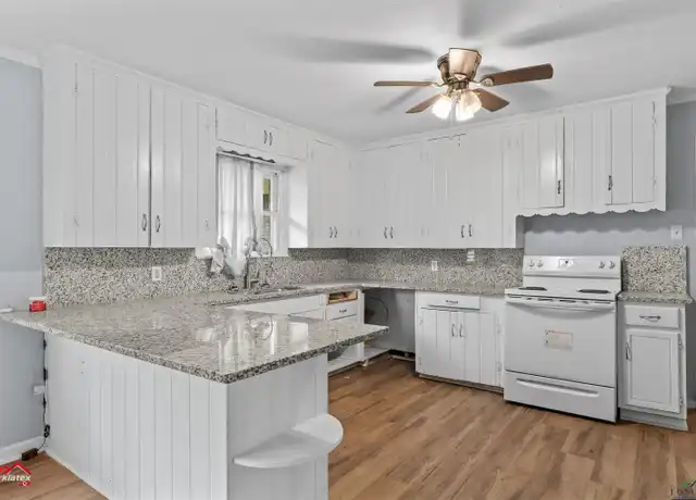 Property at 1307 Ash Ln, Kilgore, TX, 75662, 3 beds, 2 baths, [object Object]
