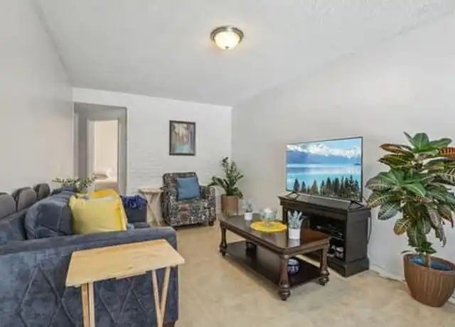 Property at 6417 Grand Ave Unit 1, North Bergen, NJ, 07047, 3 beds, 1 bath, [object Object]