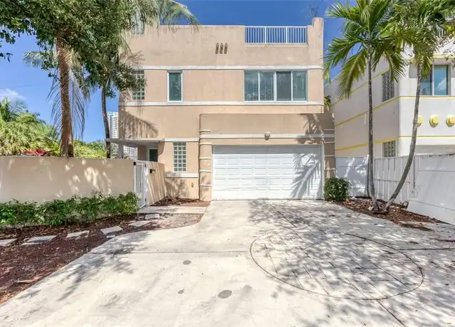 Property at 502 SW 4th Ave #1, Fort Lauderdale, FL, 33315, 3 beds, 3.5 baths, [object Object]