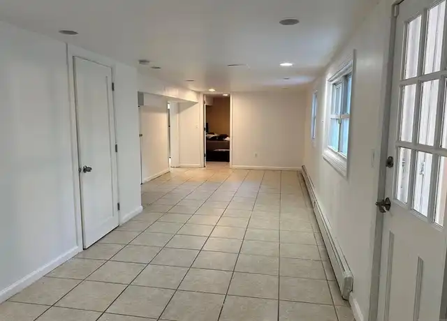 Property at 389 Mount Prospect Ave, Clifton, NJ, 07012, 3 beds, 1 bath, [object Object]