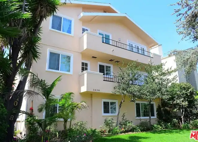 Property at 1028 12th St Unit 8, Santa Monica, CA, 90403, 2 beds, 2 baths, [object Object]