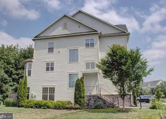 Photo of 14123 Catbird Dr, Gainesville, VA 20155