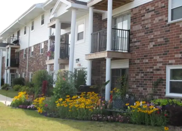 Property at Mission Hills - 7755 S Scepter Dr, Franklin, WI, 53132, 1 bed, 1 bath, [object Object]