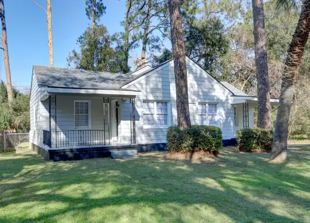 Property at 1724 E 39th St, Savannah, GA, 31404, 2 beds, 1 bath, [object Object]