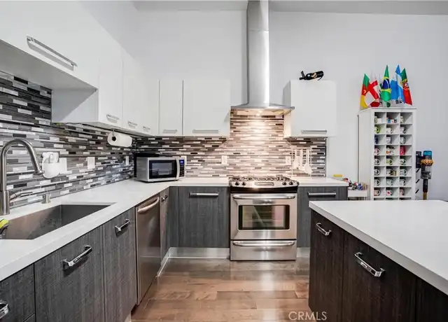 Property at 433 Pine Ave #308, Long Beach, CA, 90802, 1 bed, 1 bath, [object Object]