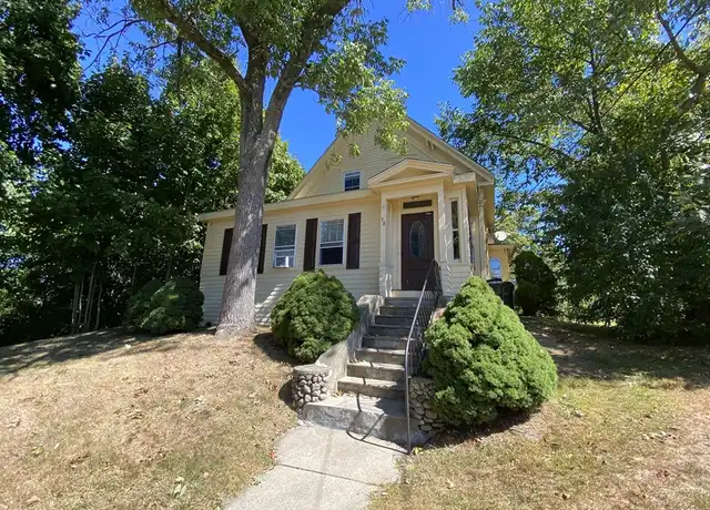 Property at 38 Summer St Unit C, Franklin, MA, 02038, 1 bed, 1 bath, [object Object]
