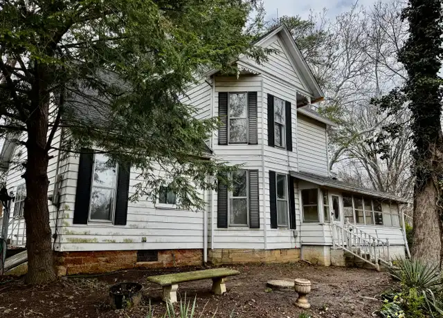Property at 4550 E Ooley Ave, Bloomington, IN, 47408, 5 beds, 2 baths, [object Object]