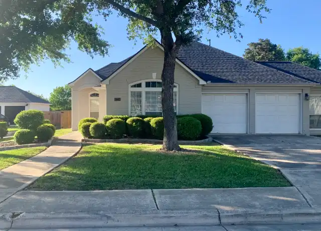 Property at 1754 Oak Gln, New Braunfels, TX, 78132, 4 beds, 2 baths, [object Object]
