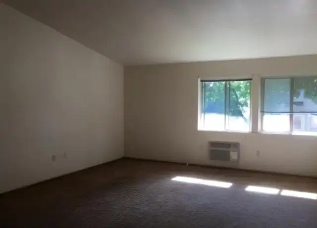 Property at 3413 S 26th St Unit 3413-19, Milwaukee, WI, 53215, 2 beds, 1 bath, [object Object]