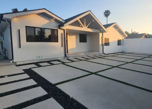 Property at 20524 Sherman Way, Winnetka, CA, 91306, 1 bed, 1 bath, [object Object]