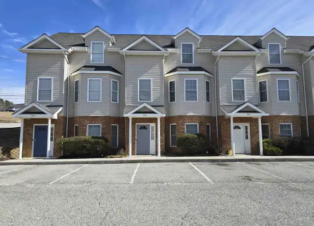 Property at 102 Sutherland Dr, Radford, VA, 24141, 3 beds, 2.5 baths, [object Object]