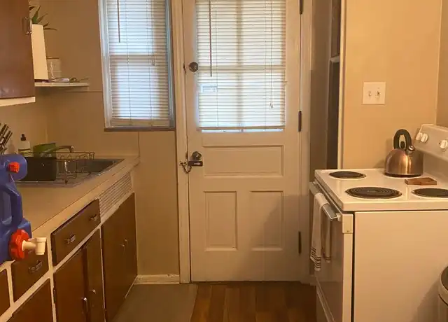 Property at 1720 Ashland Ave Unit B, Columbus, OH, 43212, 1 bed, 1 bath, [object Object]