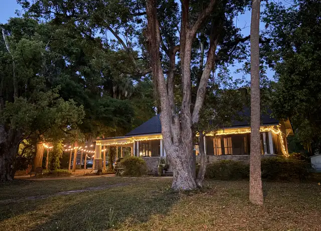 Property at 6405 N 15th St, Tampa, FL, 33610, 1 bed, 1 bath, [object Object]
