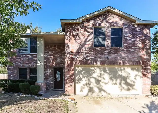 Property at 5617 Ainsdale Dr, Fort Worth, TX, 76135, 3 beds, 2.5 baths, [object Object]