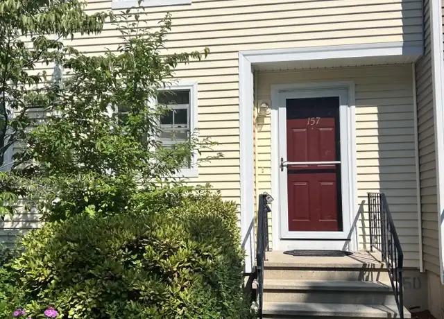 Property at 157 Fox Hollow Way, Manchester, NH, 03104, 2 beds, 2.5 baths, [object Object]