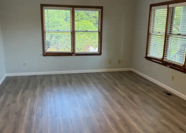 Property at 254 Circle Dr, Fairview Heights, IL, 62208, 3 beds, 2 baths, [object Object]