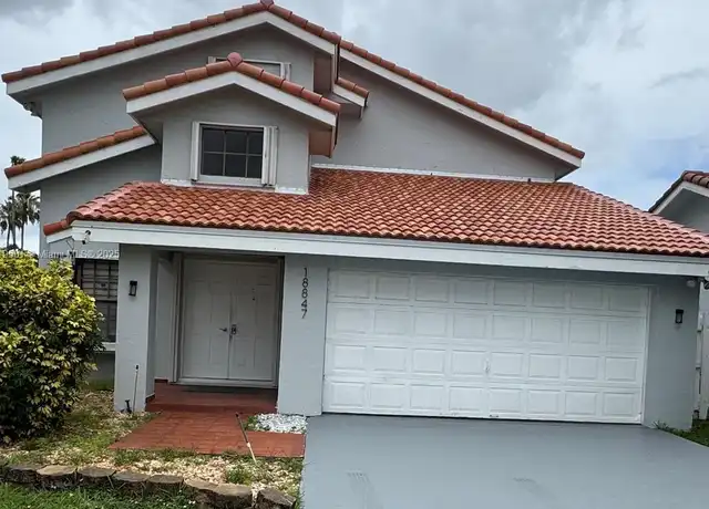Property at 18847 NW 82nd Pl, Hialeah, FL, 33015, 4 beds, 3 baths, [object Object]