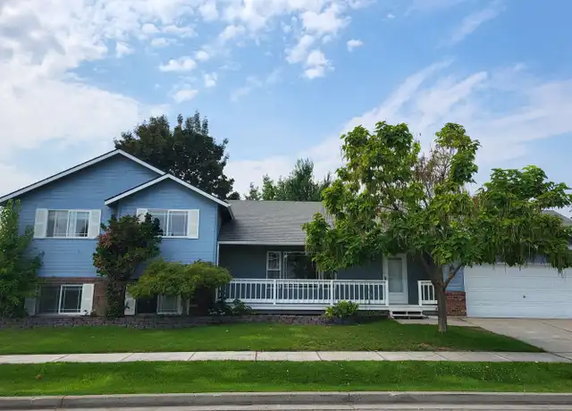 Property at 2925 N Sand Trap Way, Post Falls, ID, 83854, 4 beds, 3.5 baths, [object Object]