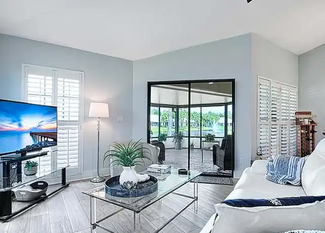 Property at 16291 Countess Dr Unit 168C, Huntington Beach, CA, 92649, 1 bed, 1.5 baths, [object Object]