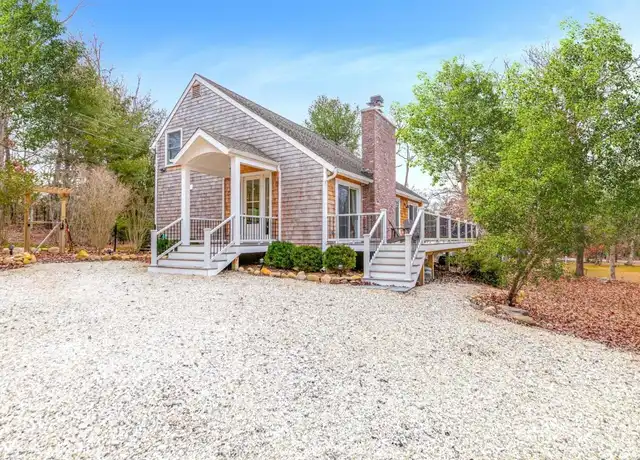 Property at 59 Settlers Landing Ln, East Hampton, NY, 11937, 3 beds, 3.5 baths, [object Object]