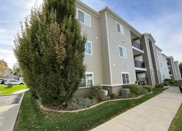 Property at Creekside Oaks Apartments - 1347 E Rosewood Ln, Layton, UT, 84040, 1 bed, 1 bath, [object Object]