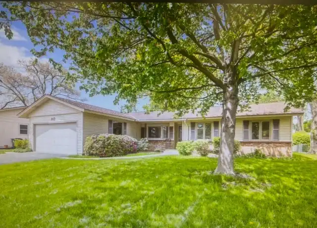 Property at 112 Braemar Dr Unit NA, Elk Grove Village, IL, 60007, 4 beds, 2 baths, [object Object]
