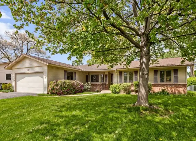 Property at 112 Braemar Dr Unit NA, Elk Grove Village, IL, 60007, 4 beds, 2 baths, [object Object]