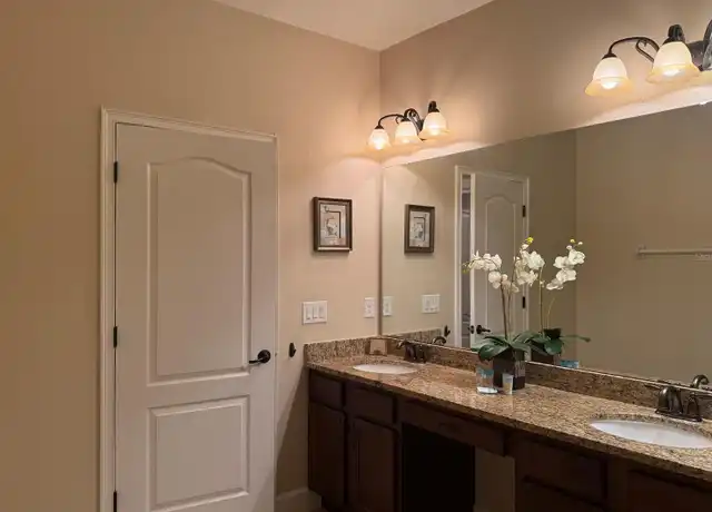 Property at 4353 Acorn Ct, Davenport, FL, 33837, 6 beds, 3 baths, [object Object]