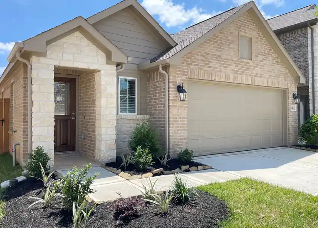 Property at 21283 Catalina Palm Dr, Cypress, TX, 77433, 4 beds, 2 baths, [object Object]