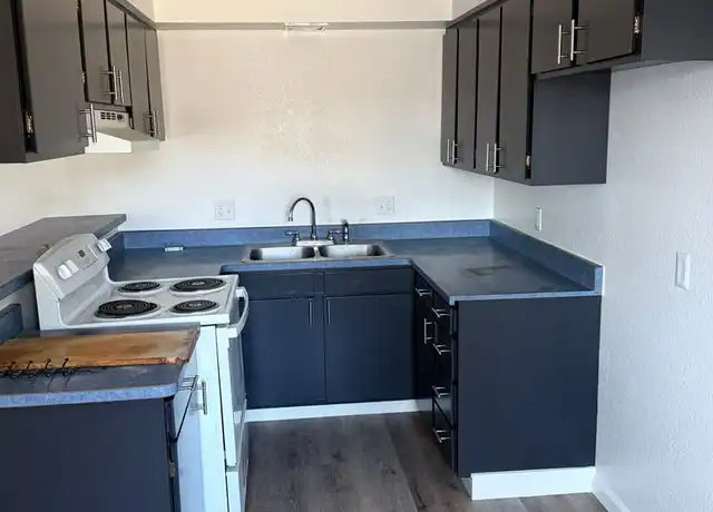 Property at 205 N Broadway St, Fallon, NV, 89406, 2 beds, 1 bath, [object Object]
