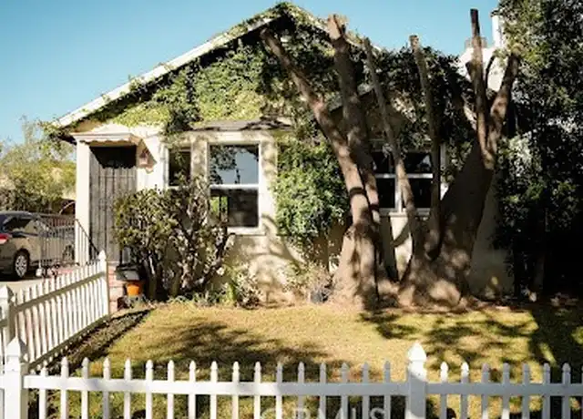 Property at 1527 18th St, Santa Monica, CA, 90404, 3 beds, 1 bath, [object Object]