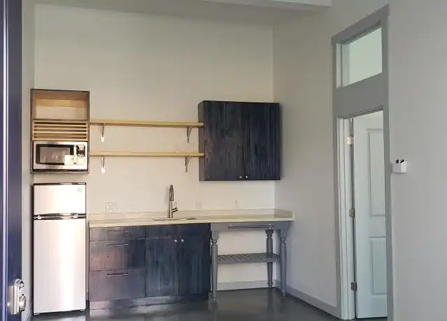 Property at 802 University Ave Unit 2, Huntsville, TX, 77320, 1 bed, 1 bath, [object Object]