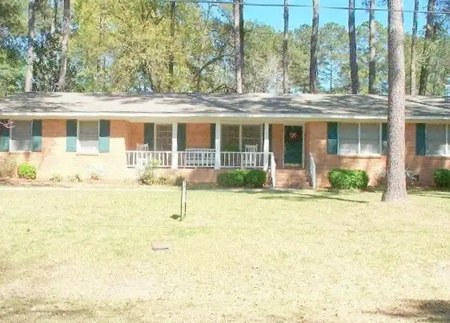 Property at 2215 Young Dr, Valdosta, GA, 31602, 3 beds, 2 baths, [object Object]