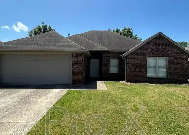 Property at 204 Camden Dr, Rogers, AR, 72756, 3 beds, 2 baths, [object Object]
