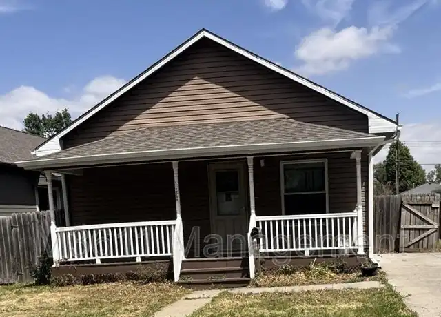 Property at 2820 S St, Lincoln, NE, 68503, 3 beds, 2 baths, [object Object]