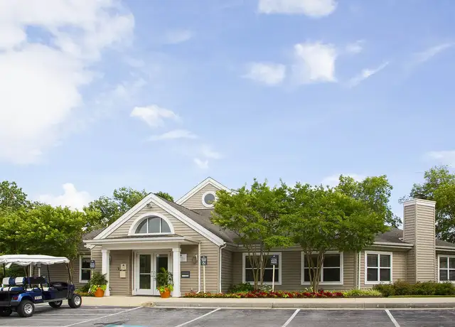 Photo of 6731 Old Waterloo Rd, Elkridge, MD 21075